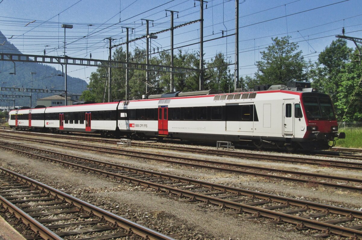SBB 560 301 steht am 6 Juni 2015 in Arth-Goldau.