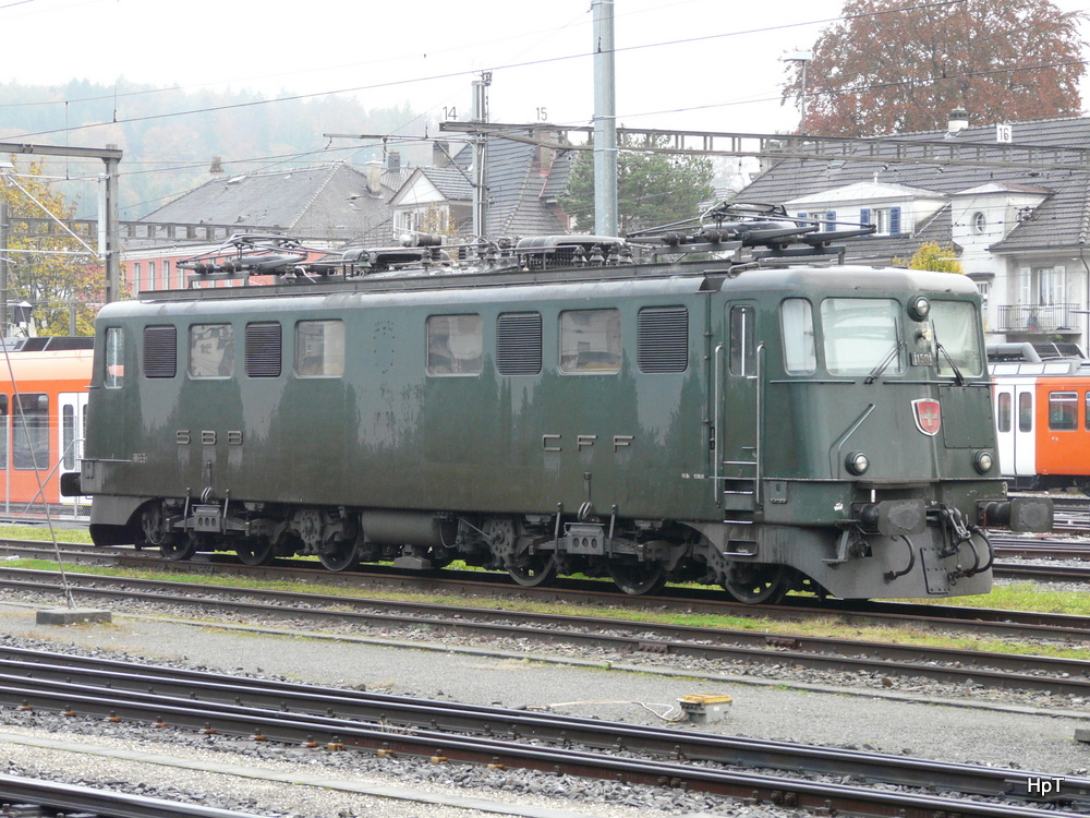 SBB - Ae 6/6 11501 im Bahnhofsareal in Solothurn am 27.10.2013