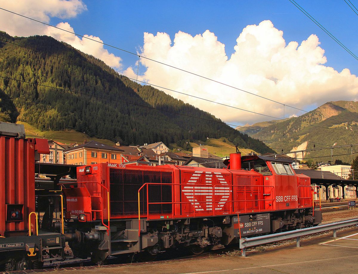 SBB Am 843 019 am Tanklöschzug in Airolo. 13.September 2016.  