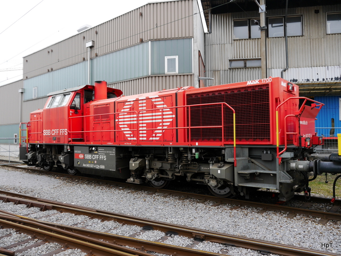 SBB - Am 843 027-4 vor den Toren des IW Biel am 22.03.2015