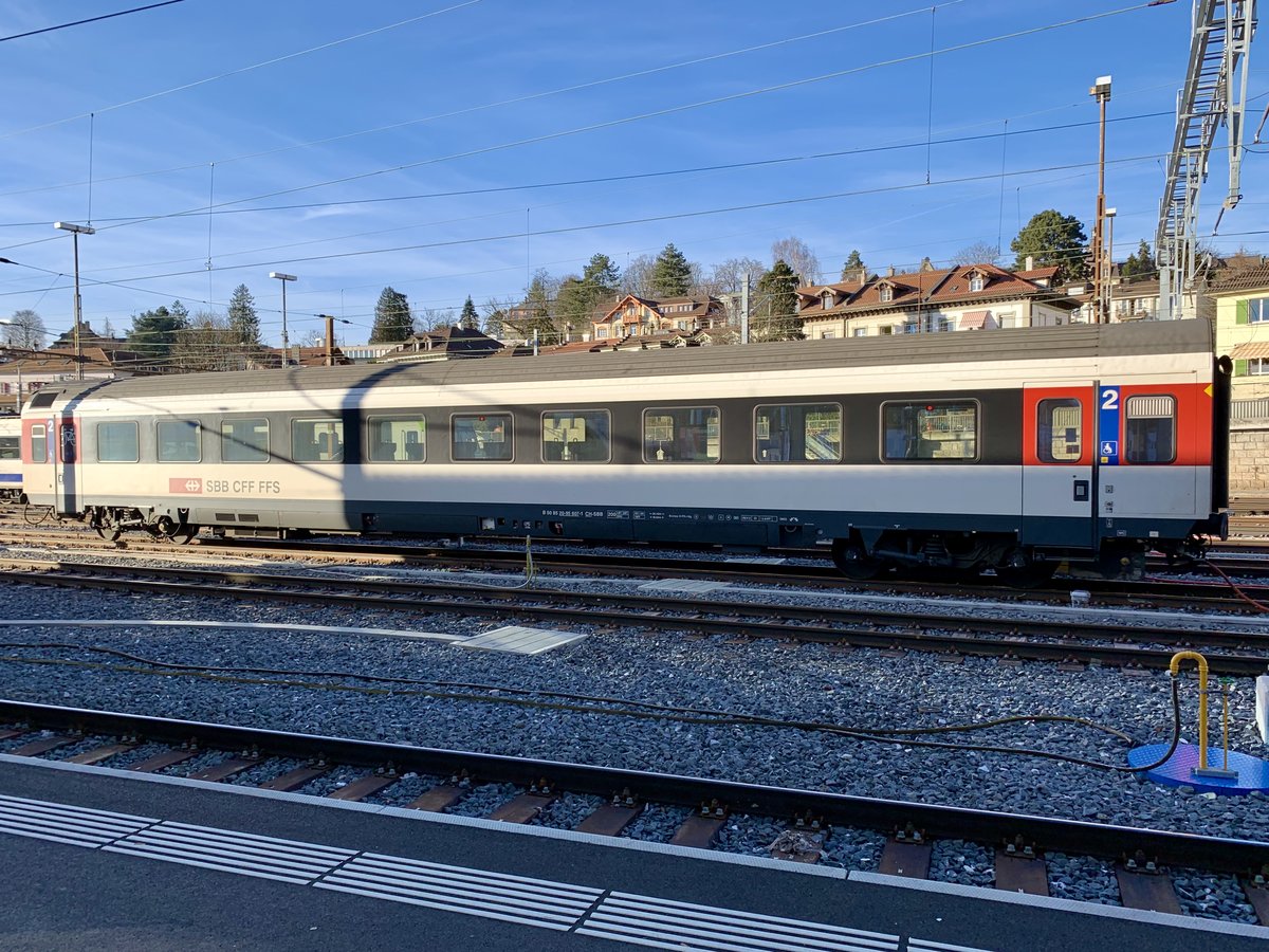 SBB  B 50 85 20-95 607-1 der am 21.2.20 beim Bahnhof Bern abgestellt ist.