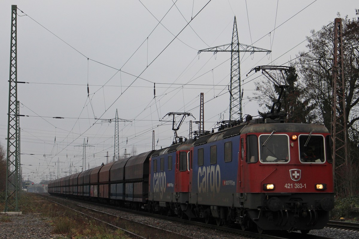 SBB Cargo 421 383+421 380 am 10.12.13 für die NIAG mit einem NIAG Kohlezug in Ratingen-Lintorf.