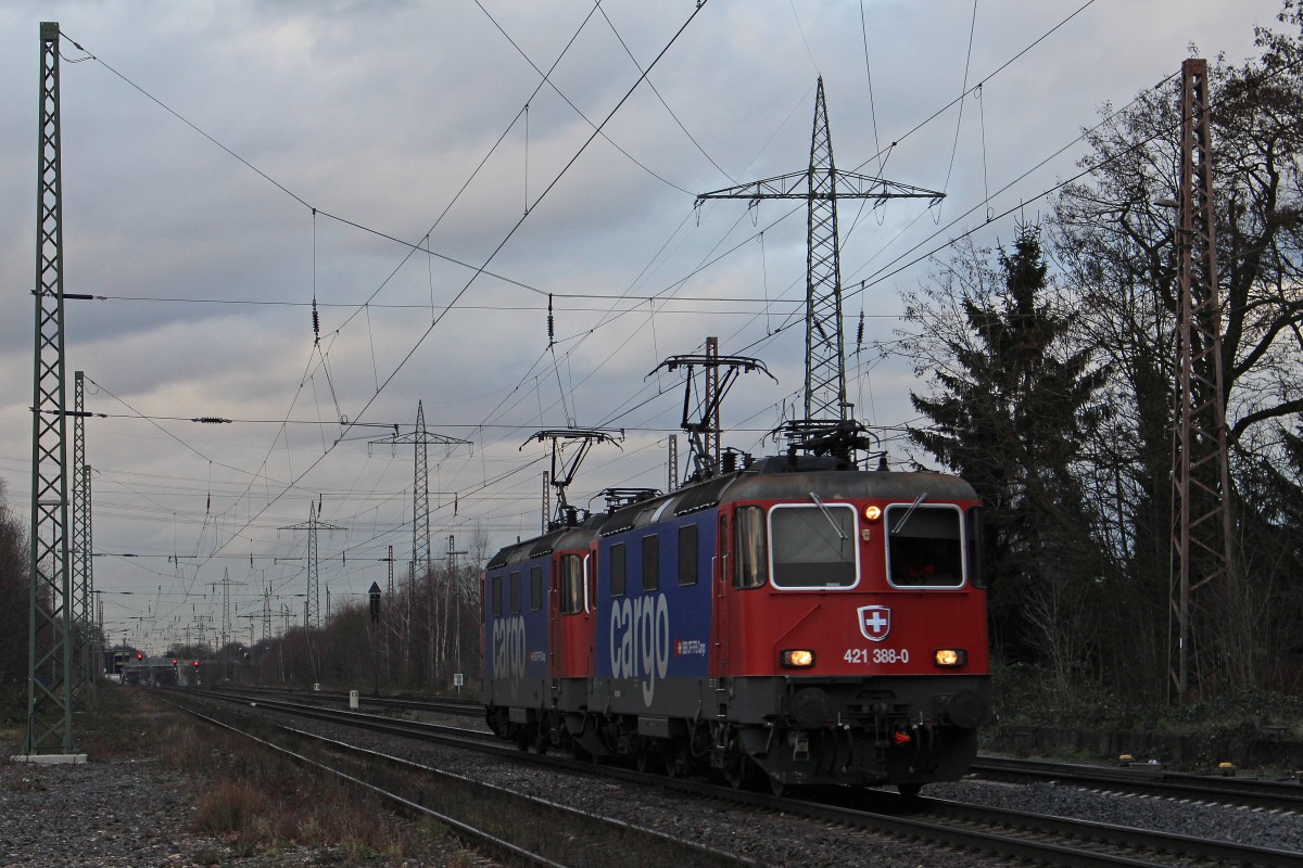 SBB Cargo 421 388+421 387 am 16.1.14 als Lz in Ratingen-Lintorf.
