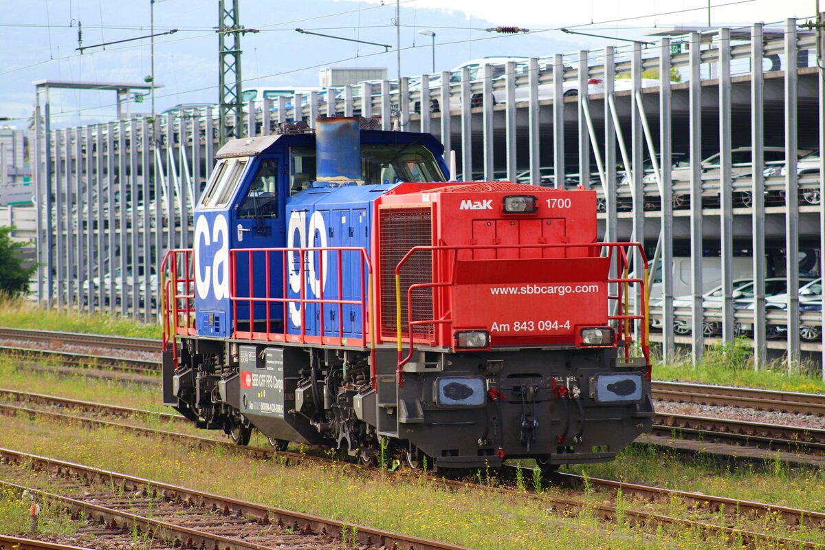 SBB Cargo MAK G1700 Am 843 094-4 am 11.07.23 in Basel Bad vom Bahnsteig aus fotografiert