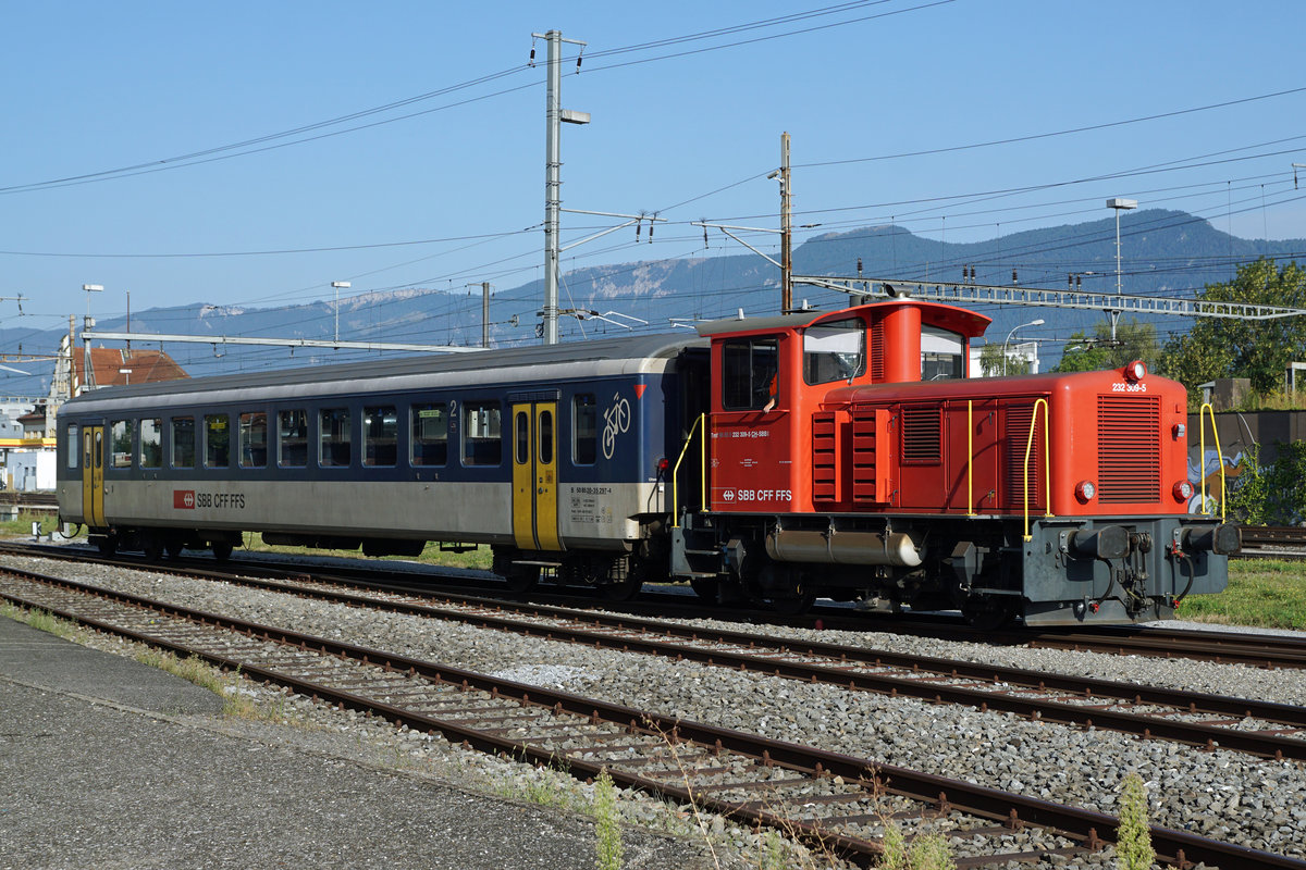 SBB CARGO
Tmf 232 309-5 mit B 50 85 20-35 297-4 auf Rangierfahrt im Güterbahnhof Solothurn am 9. August 2018.
Foto: Walter Ruetsch
