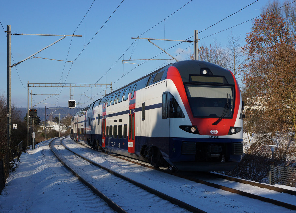 SBB: Die S5 nach Zug mit dem RABe 511 053 bei Urdorf Weihermatt am 6. Januar 2017.
Foto: Walter Ruetsch