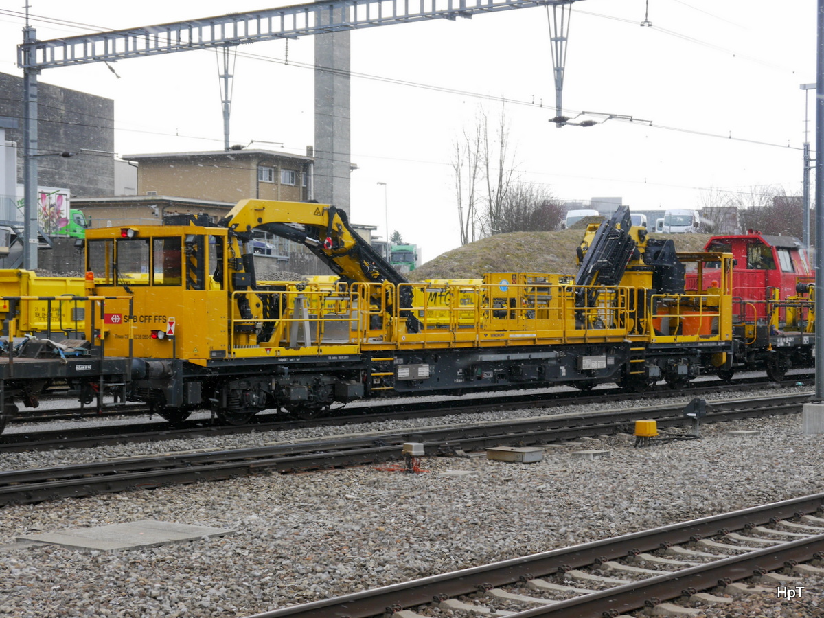 SBB - Dienstwagen XTmass 99 85 92 36 080-9 abgestellt in Zollikofen am 25.02.2018