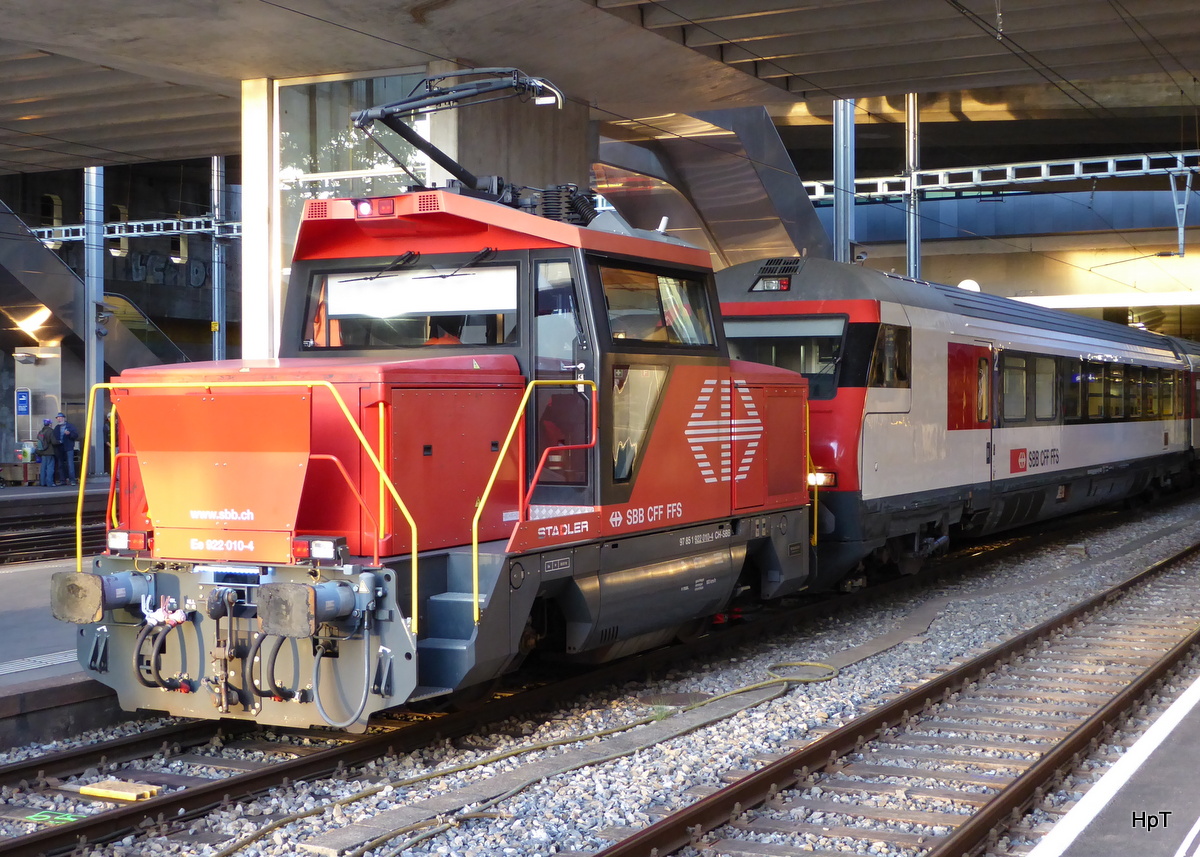 SBB - Ee 922 010-4 bei Rangierarbeiten im Bahnhof Bern am 21.09.2015