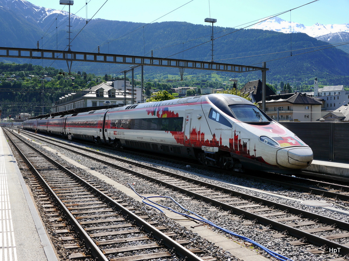 SBB - ETR 503 022-8 im Bahnhof Brig am 18.05.2018