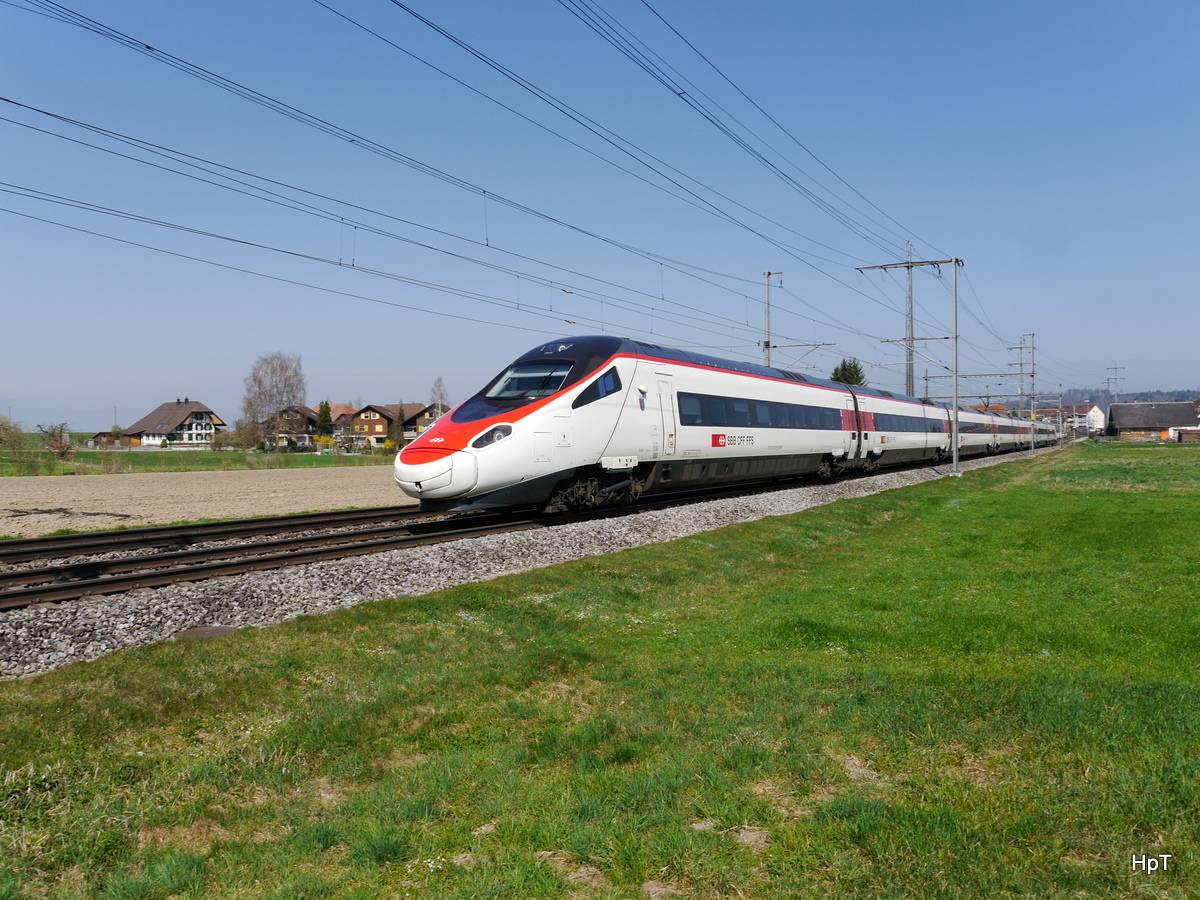 SBB - ETR 610 012-9 unterwegs nach Bern bei Lyssach am 25.03.2017