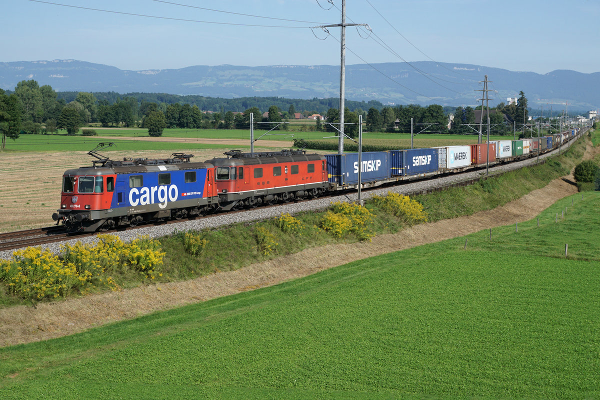 SBB: Güterzug mit Re 10/10 bei Bettenhausen am 24. August 2017.
Foto: Walter Ruetsch