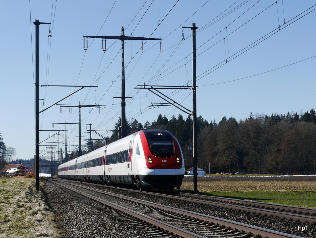 SBB - ICN Albert Einstein unterwegs bei Lyssach am 26.02.2015