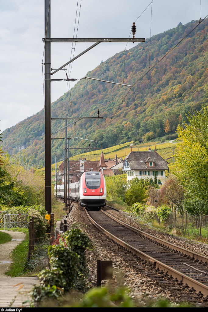 SBB ICN als IC5 Lausanne - St. Gallen am 17. Oktober 2020 in Ligerz.