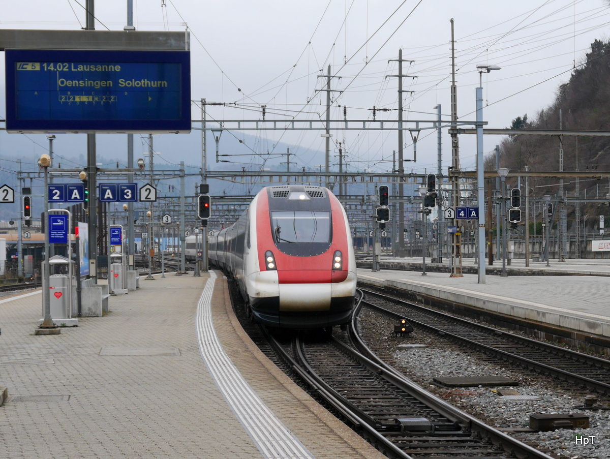 SBB - ICN Francesco Borromini bei der einfahrt im Bahnhof Olten am 27.01.2018