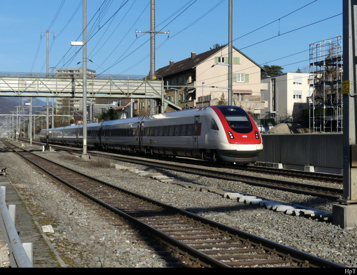 SBB - ICN Minister Kern bei der durchfahrt im Alten Bahnhof Biel-Mett am 20.02.2021