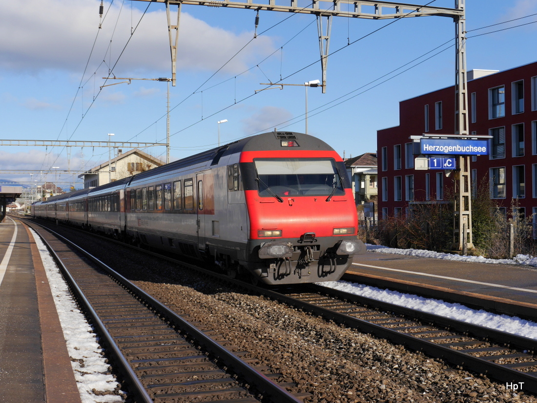 SBB - IR im Bahnhof von Herzogenbuchsee am 04.01.2015