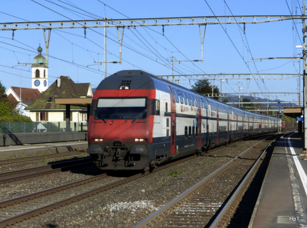 SBB - IR mit dem Steuerwagen voraus bei der durchfahrt in Rupperswil am 26.10.2014