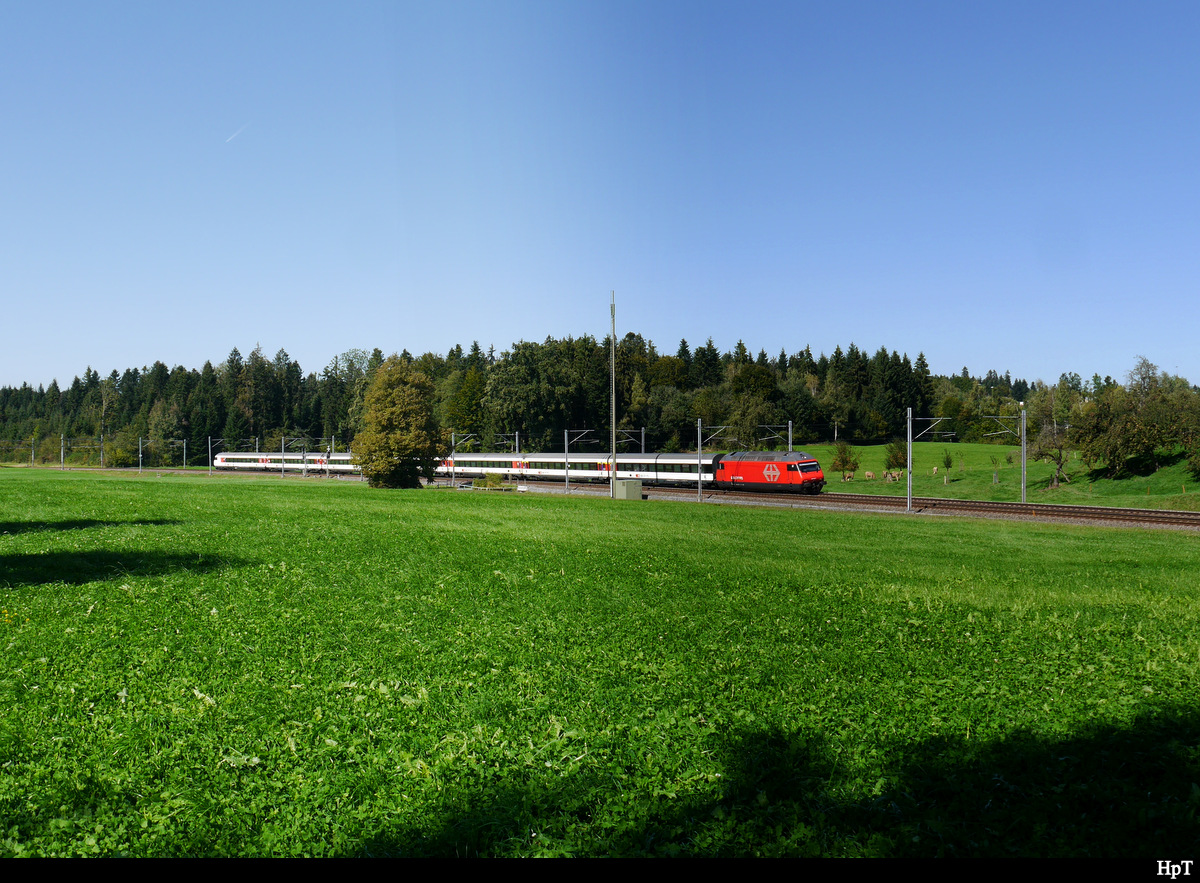 SBB - Lok 460 018-5 mit IR unterwegs bei Rotenburg am 25.09.2018