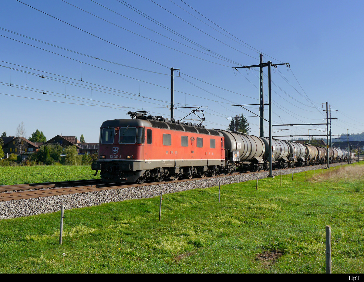 SBB - Lok  620 089-3 mit Kesselwagen unterwegs bei Lyssach am 17.09.2018