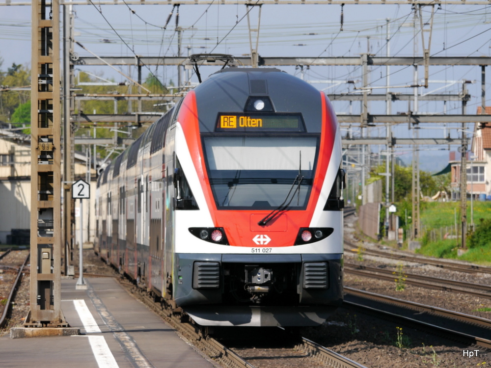 SBB - Nachschuss vom Triebzug RABe 511 027 bei der durchfahrt im Bahnhof Rupperswil am 20.04.2014