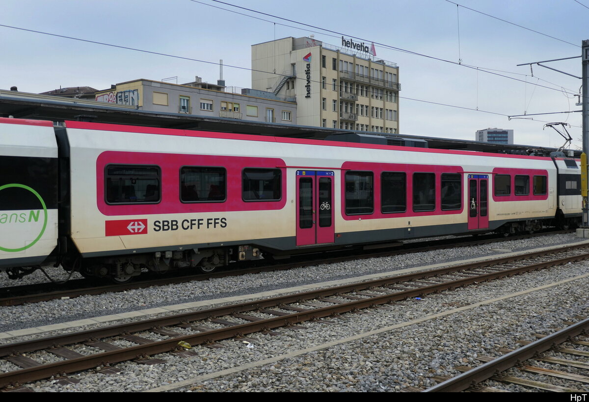 SBB - Personenwagen 2 Kl.  B 50 85 29-43 384-1 (ex travys) im Bahnhof Biel am 01.02.2026