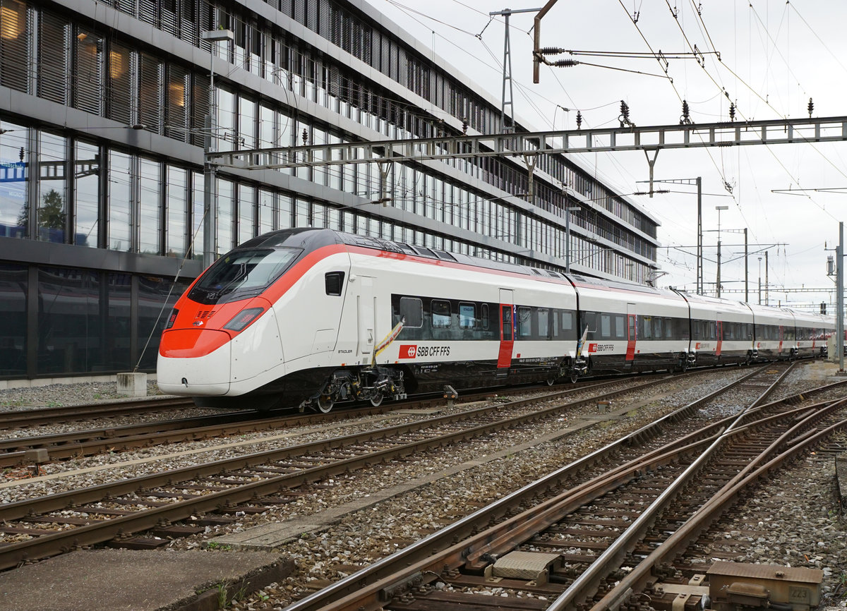 SBB: RABe 501  Giruno  anlässlich einer Testfahrt bei Solothurn am 13. September 2017.
Foto: Walter Ruetsch