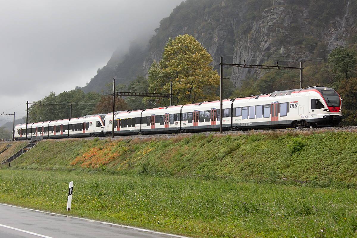 SBB, RABe, 524 111, 19.10.2019, Biasca



