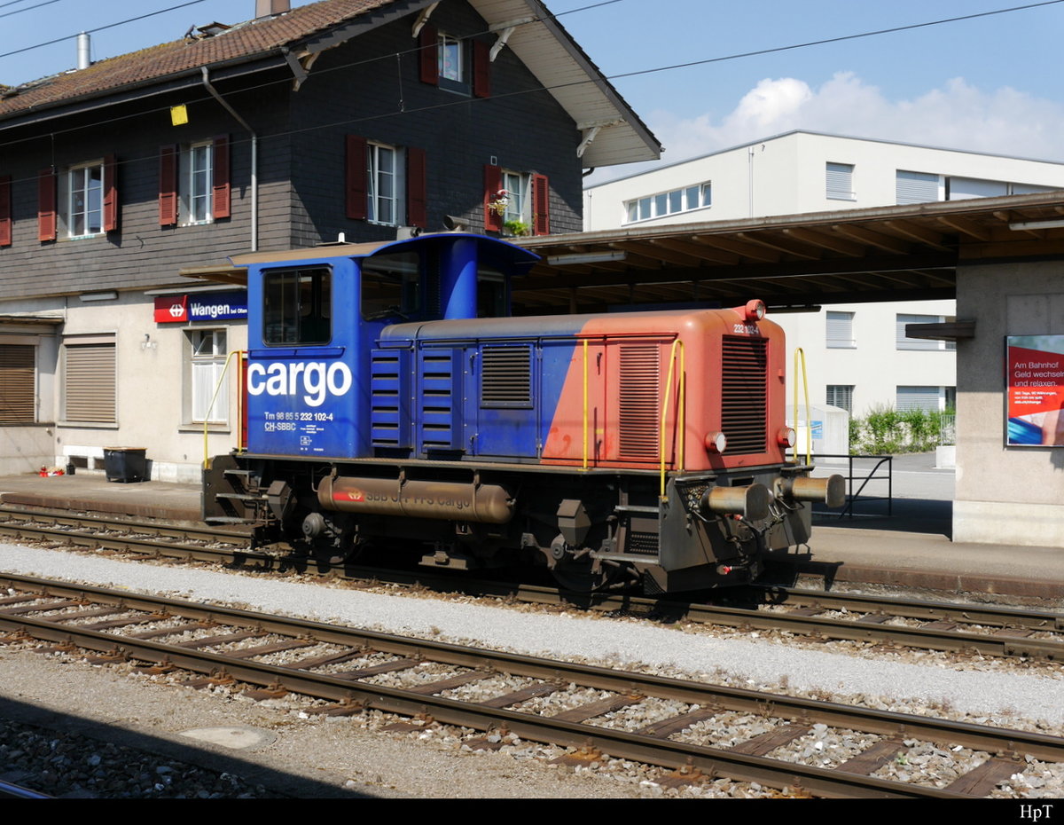 SBB - Rangierlok Tm 2/2  232 102-4 im Bahnhof Wangen bei Olten am 30.06.2018