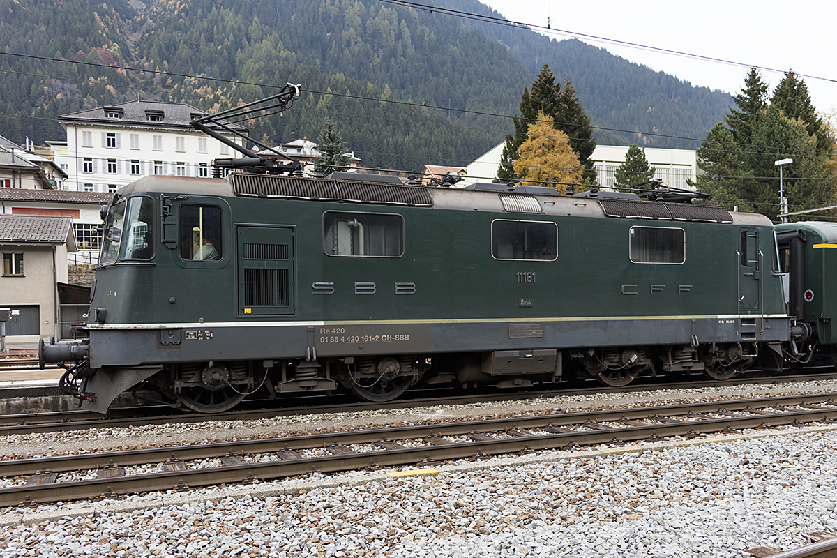 SBB, Re 4/4II, 11161, 21.10.2017, Airolo 



