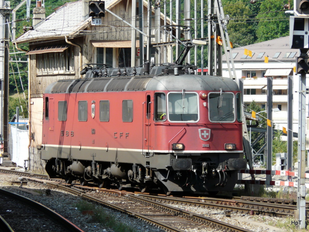 SBB - Re 6/6 11649 bei Rangierfahrt im Bahnhof Brig am 07.09.2013