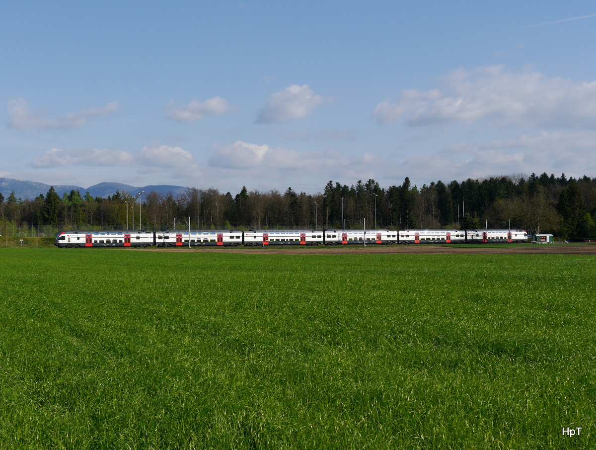 SBB - RE von Bern nach Olten / Zürich unterwegs bei Herzogenbuchsee am 13.04.2017