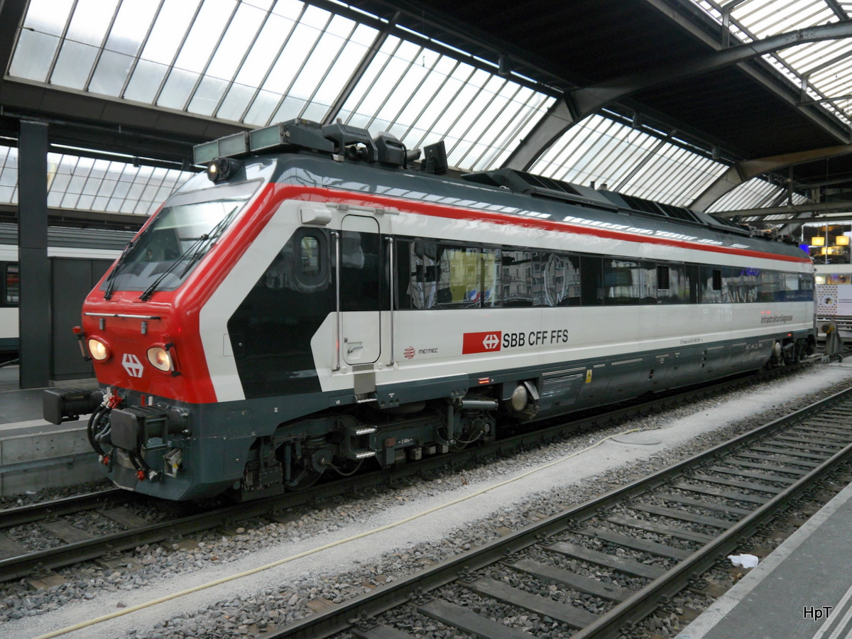 SBB - Schnappschuss des Messtriebwagen XTmass 99 85 916 0 001-5 im HB Zürich am 29.06.2016