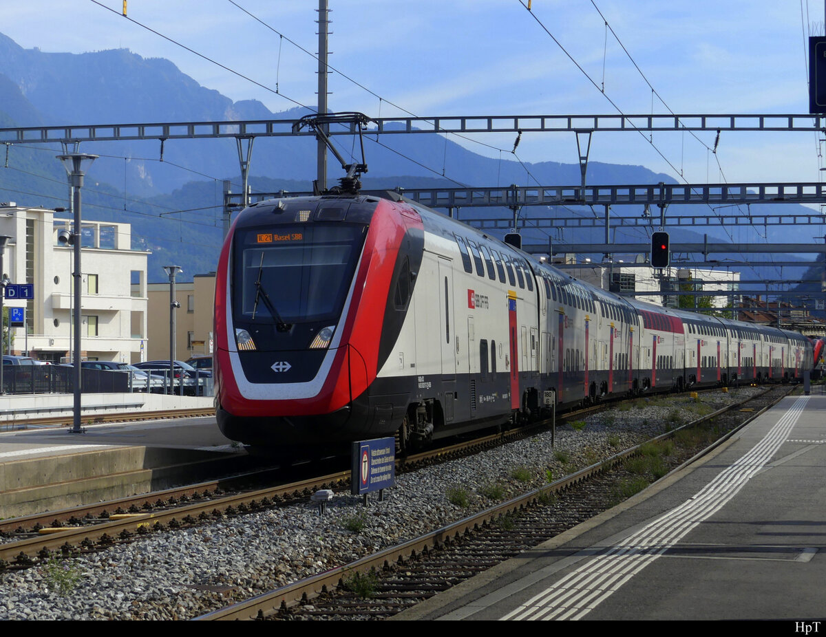 SBB - Triebzug  502 017-2 bei der einfahrt im Bhf. Lugano am 28.09.2021