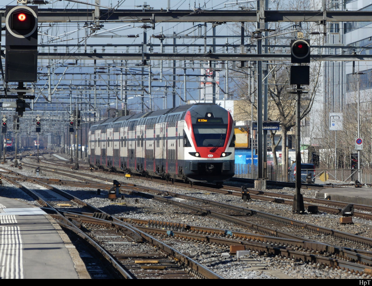 SBB - Triebzug RABe 511 014 bei der durchfahrt im Bahnhof Altstetten am 21.02.2021