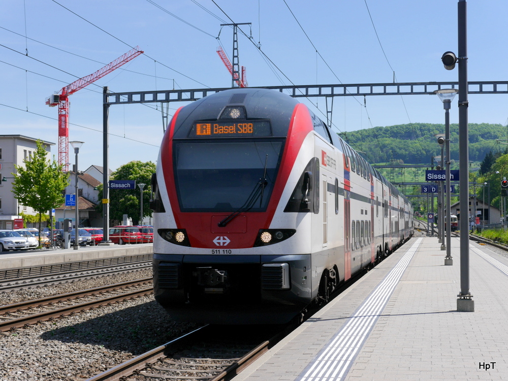 SBB - Triebzug RABe 511 110 unterwegs als IR bei der durchfahrt im Bahnhof Sissach am 05.05.2014