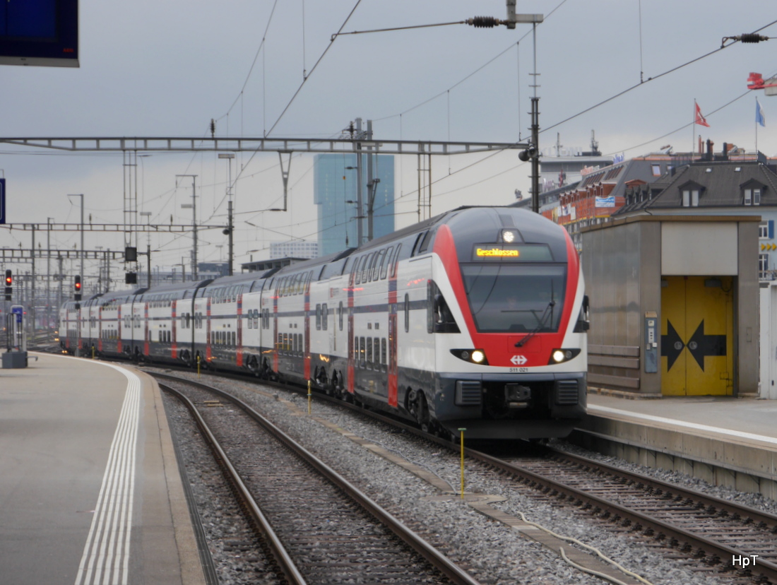 SBB - Triebzug RABe 511 021 bei der einfahrt in den HB Zürich am 24.01.2015