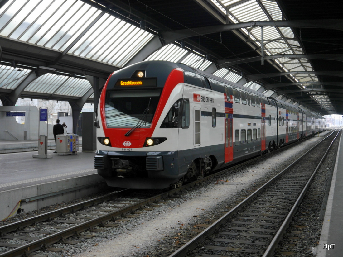 SBB - Triebzug RABe 511 037 bei der einfahrt im HB Zürich am 24.01.2015