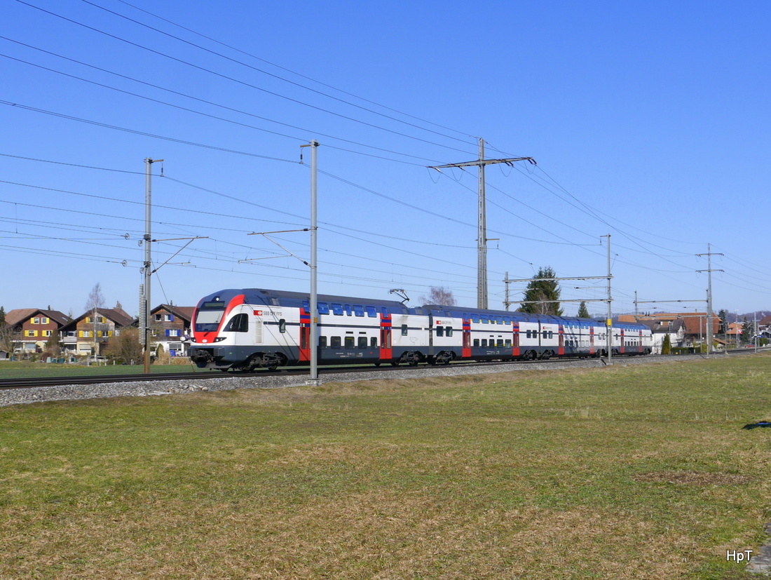 SBB - Triebzug RABe 511 108 unterwegs anch Burgdorf - Olten bei Lyssach am 26.02.2015