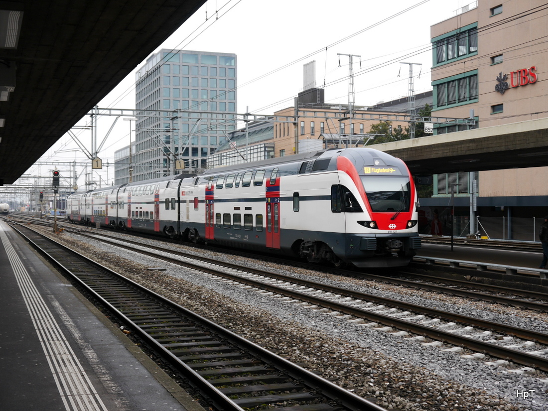 SBB - Triebzug RABe 511 121 in Zürich Altstetten am 28.02.2015