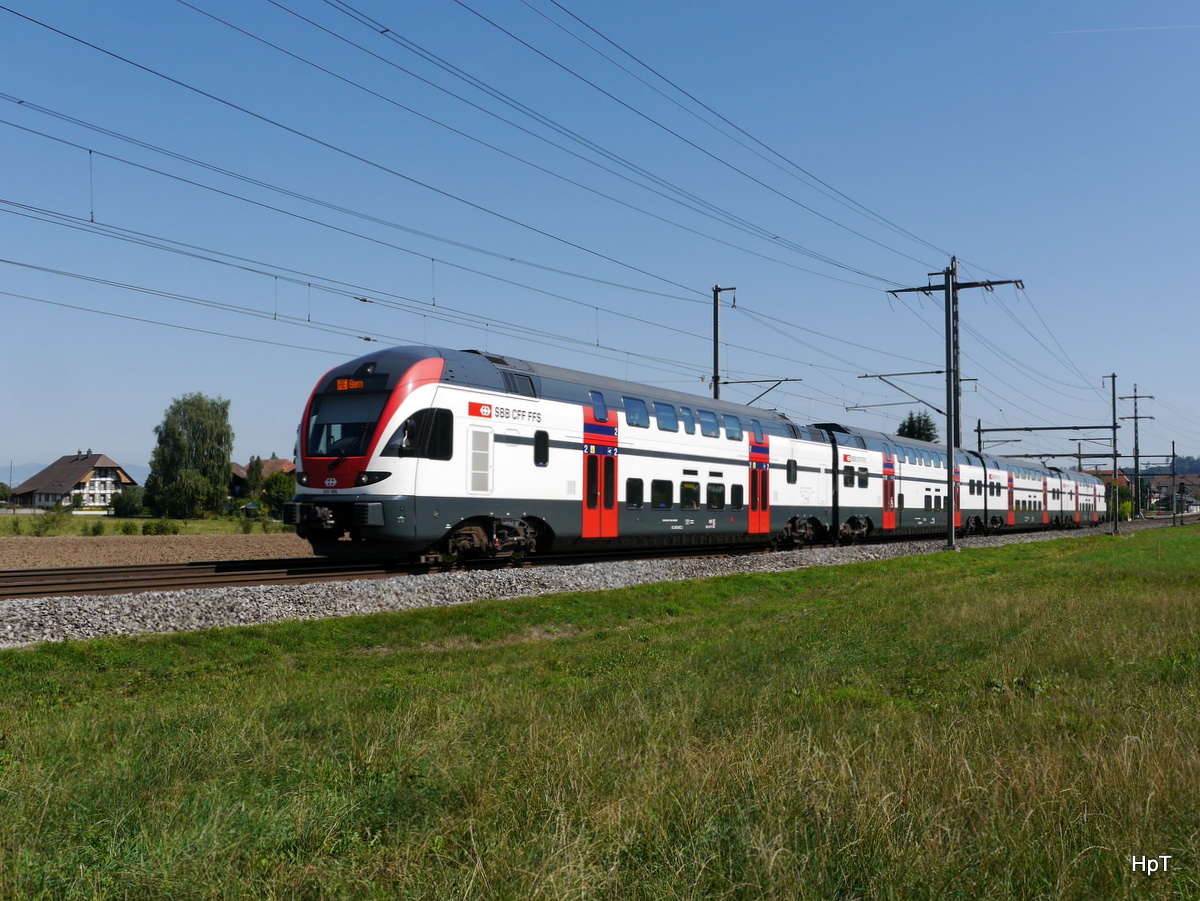 SBB - Triebzug RABe 511 105-4 unterwegs nach Bern bei Lyssach am 22.08.2015