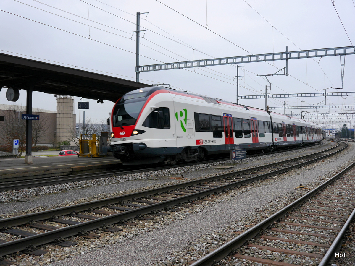 SBB - Triebzug RABe 521 013-8 in Oensingen am 27.01.2018 