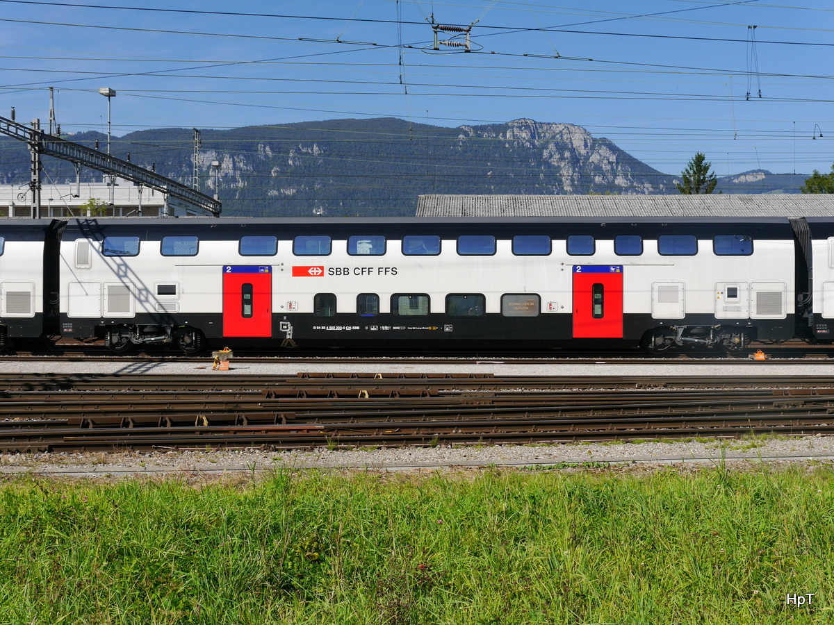 SBB - TWINDEXX Personenwagen 2 Kl. B 98 85 4 502 203-0 in Solothurn am 21.09.2017