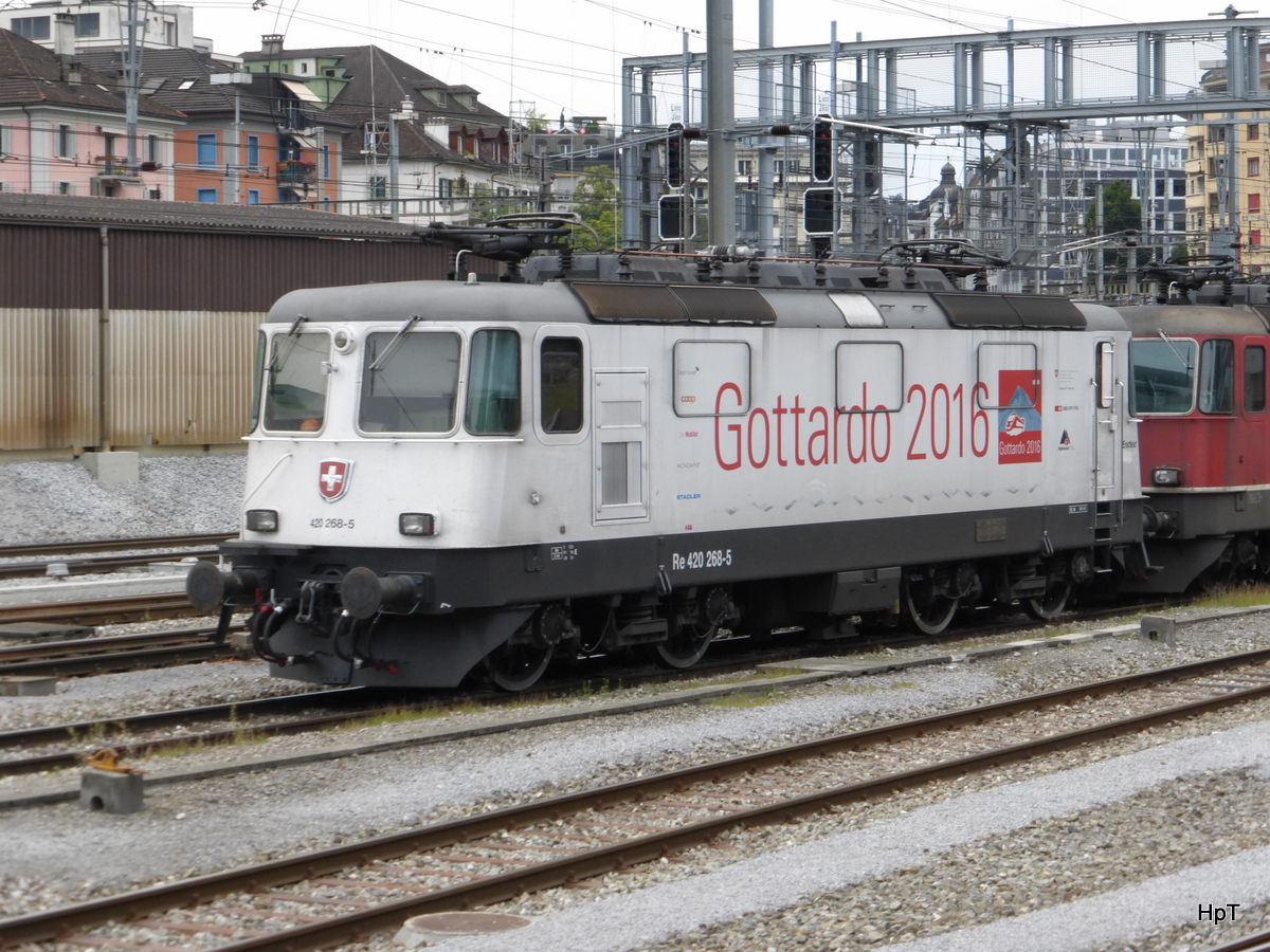 SBB - Werbelok   420 368-5 in Luzern am 01.08.2015