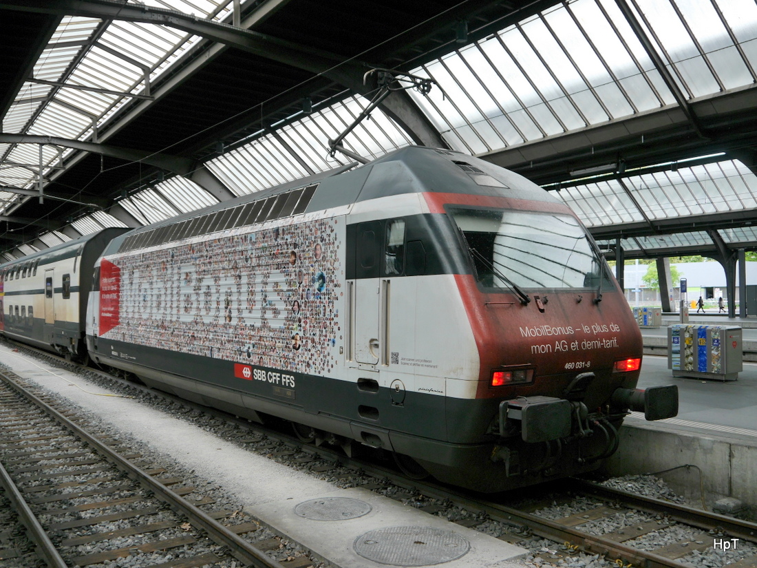 SBB - Werbelok  460 031-8 im HB Zürich am 25.04.2015