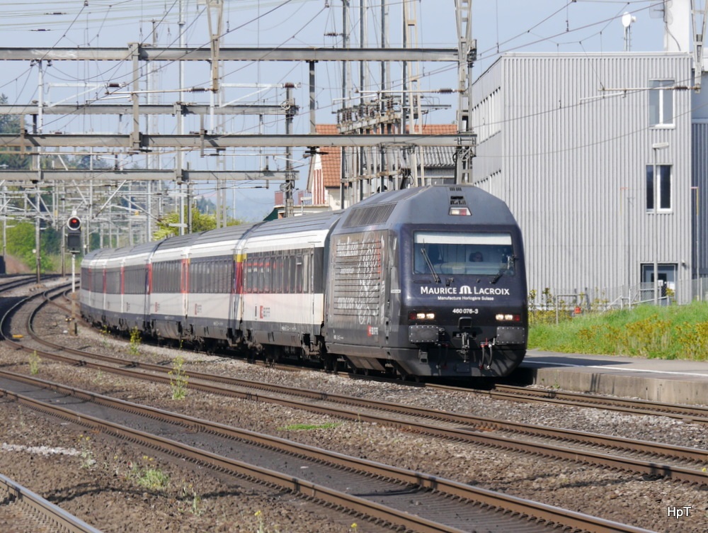 SBB - Werbelok 460 076-3 bei der durchfahrt in Rupperswil am 20.04.2014