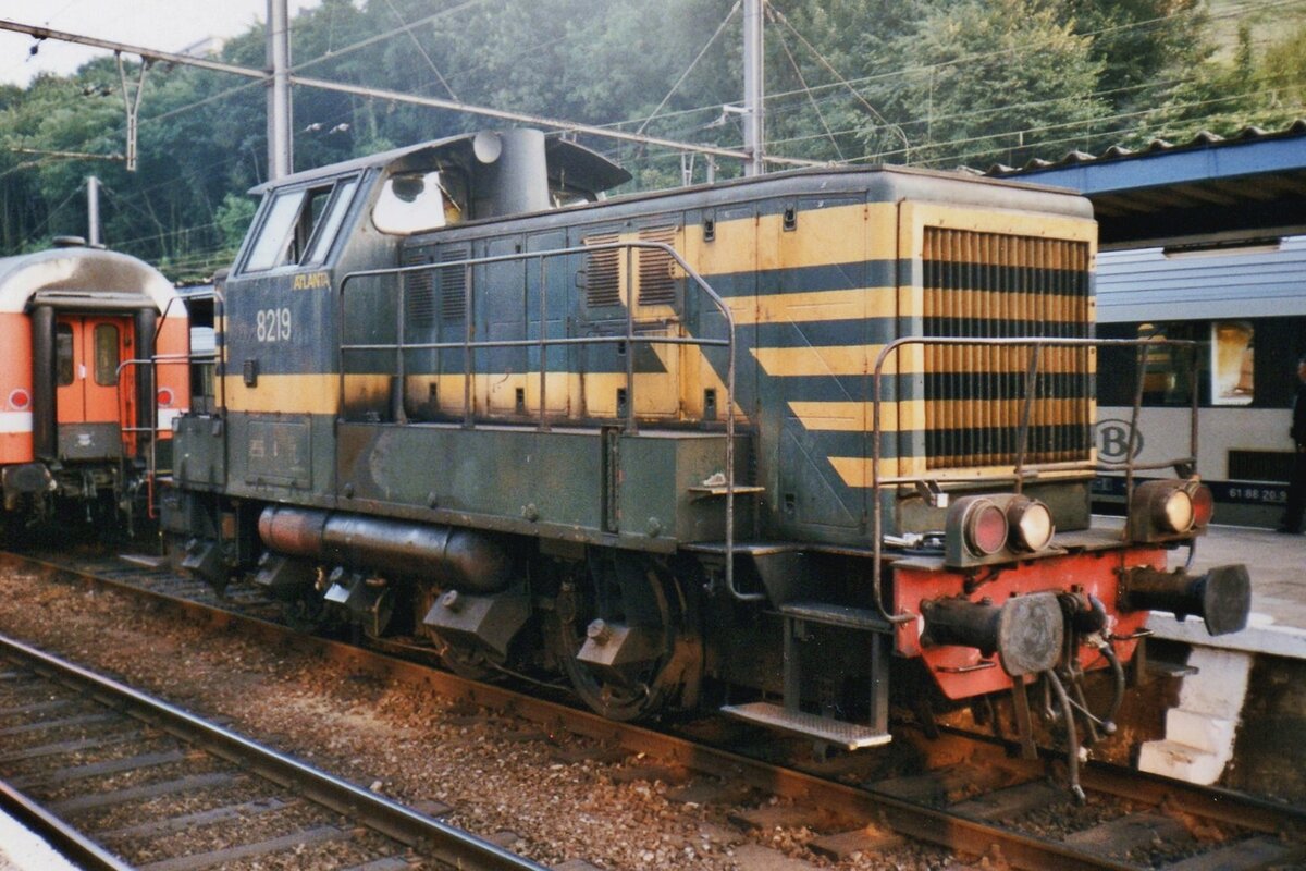 Scanbild: 'ATLANTA' 8219 rangiert am Abend von 13 Juli 1999 in Lüttich-Guillemins.