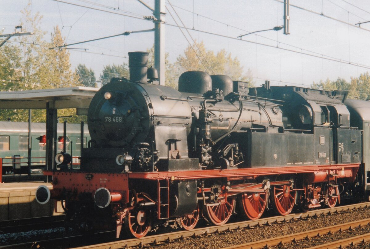 Scanbild: Eisenbahntradition Lengerich 78 468 steht am 2 Oktober 2001 in Gouda.