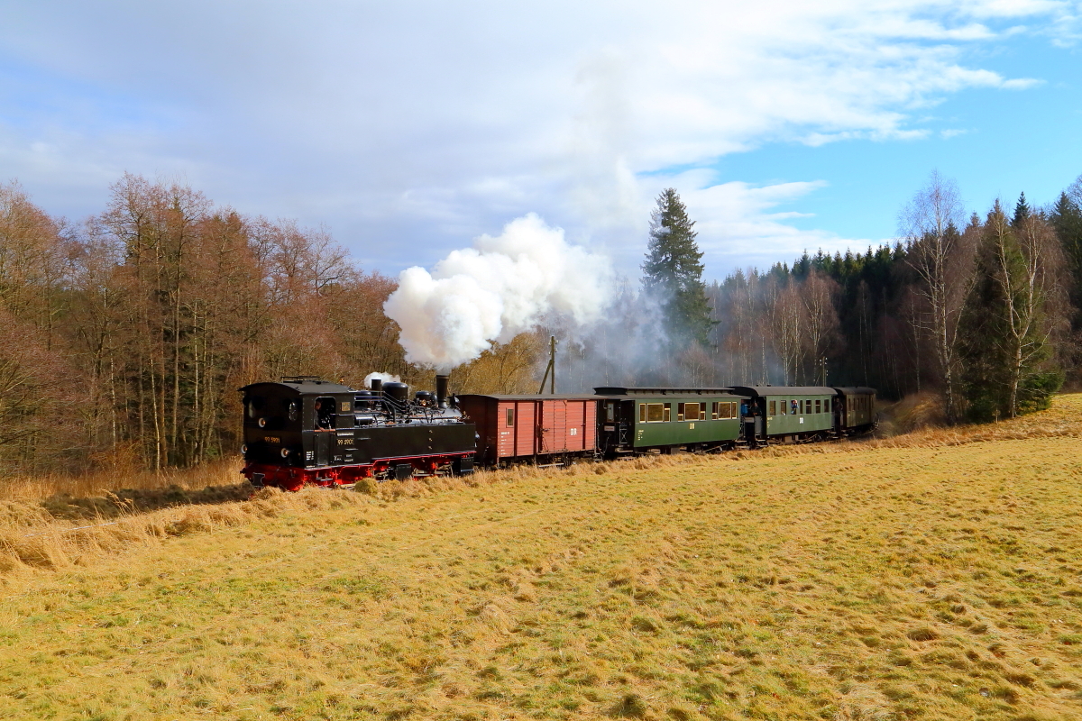 Scheinanfahrt von 99 5901 mit IG HSB-Sonder-PmG am Nachmittag des 26.02.2017 zwischen Mägdesprung und Sternhaus-Ramberg. (Bild 6)