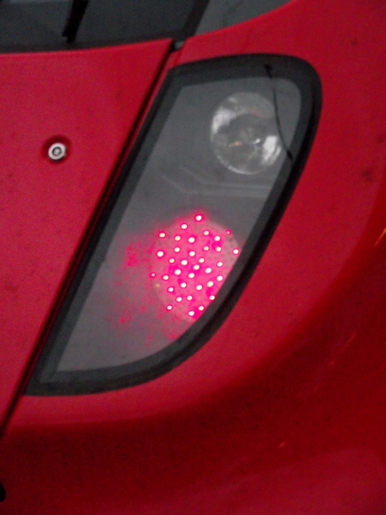 Scheinwerfer eines 442 alias Hamsterbacke am 03.01.14 in Hanau 