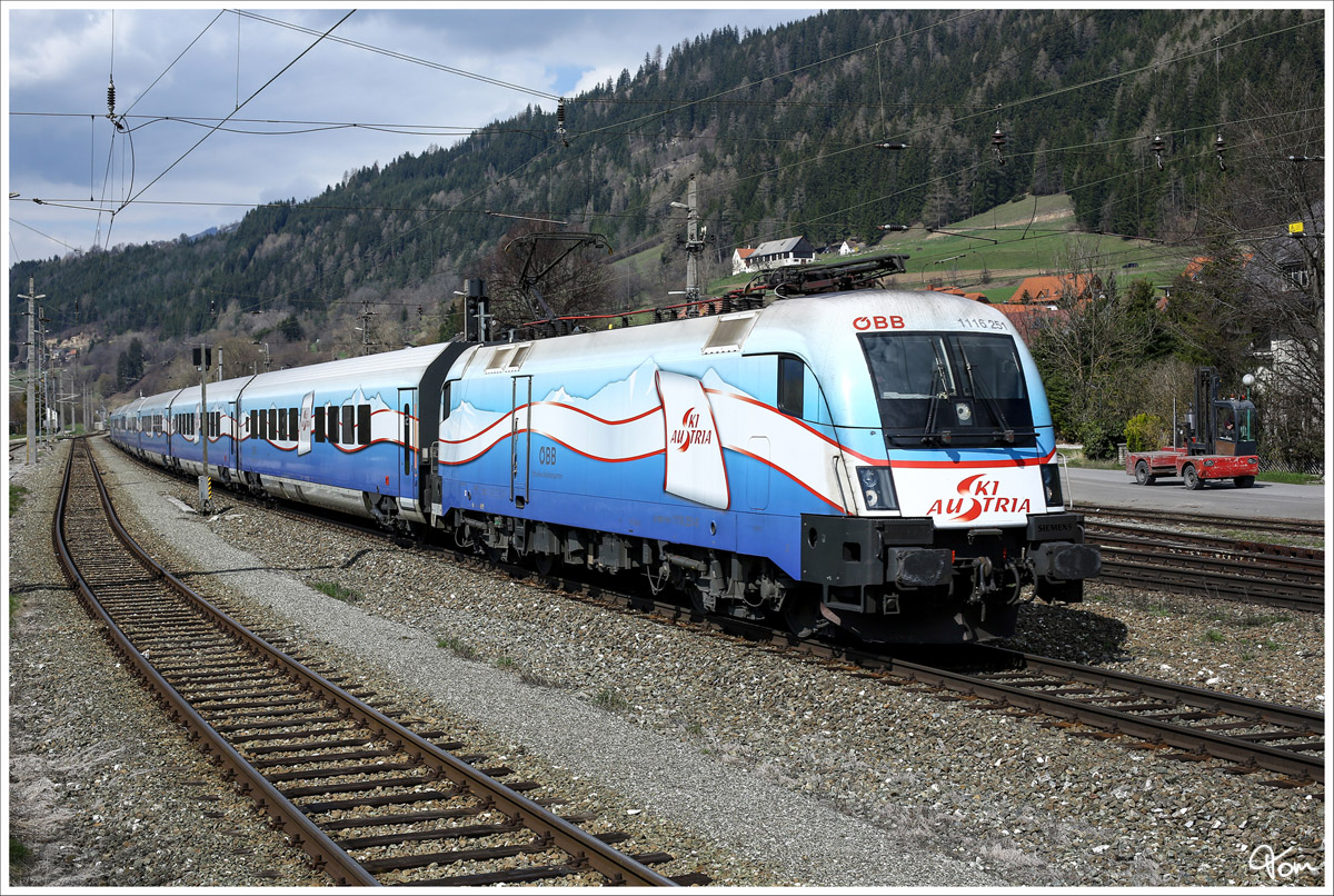  Schi WM  Railjet 1116 251 fährt als RJ 538 von Villach nach Wien Meidling. Thalheim Pöls 28.3.2014